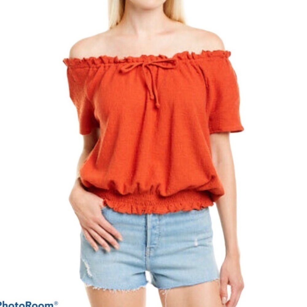 Madewell textured cotton on or off shoulder smocked waist top - Picture 2 of 9